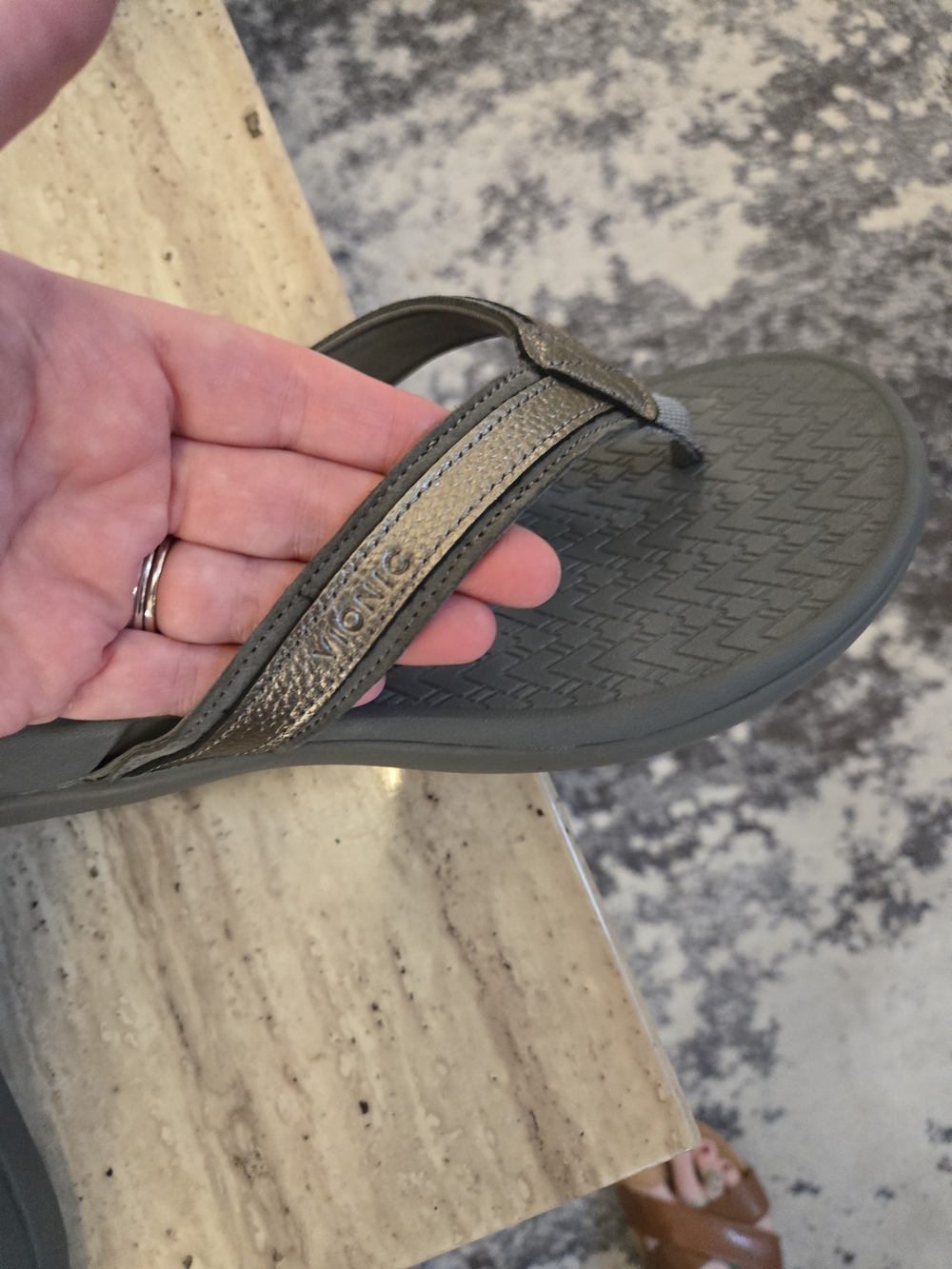 Brand New Women's Vionic Tide 2.0 Sandals Size 7 - Picture 2 of 6